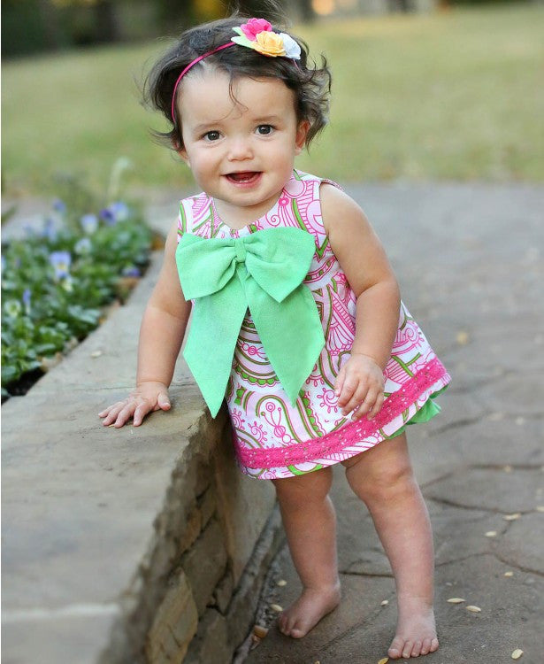 Ashlyn Bow Front Swing Top